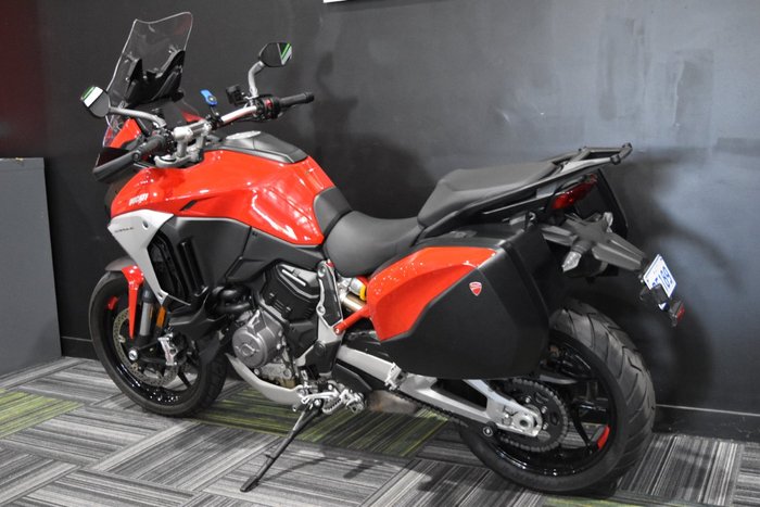 2023 Ducati MULTISTRADA V4 S Red