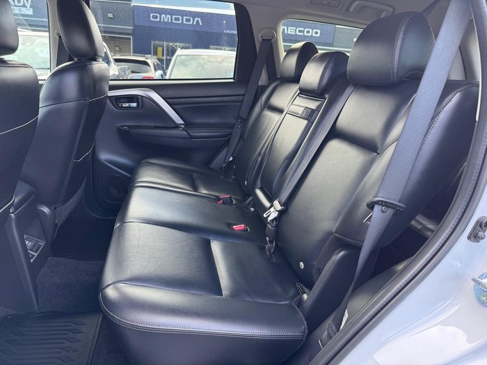 2023 Mitsubishi Pajero Sport GSR