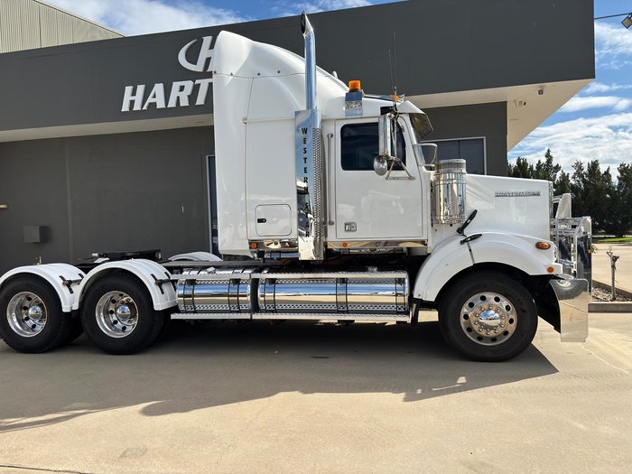 2019 Western Star 4864Fxb With 40