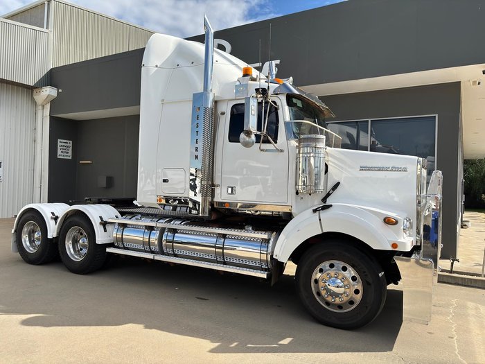 2019 Western Star 4864Fxb With 40