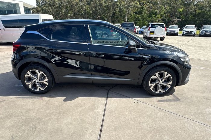 2022 Renault Captur R.S. Line