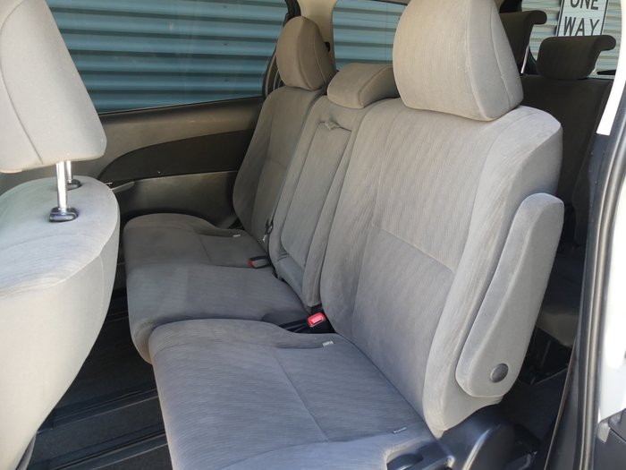 2015 Toyota Tarago GLX