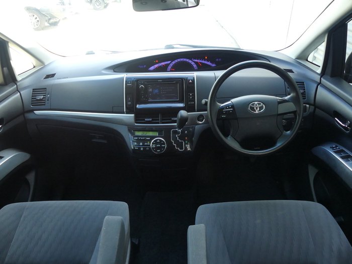 2015 Toyota Tarago GLX
