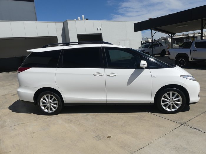 2015 Toyota Tarago GLX