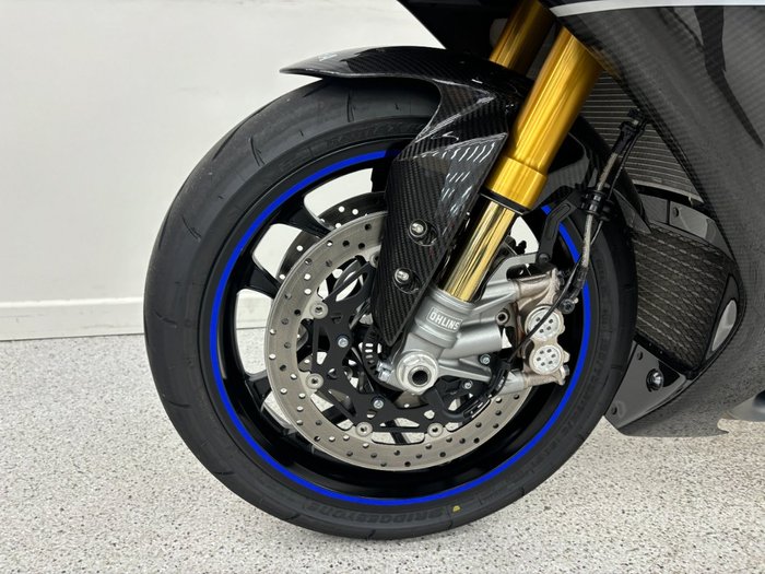 2024 YAMAHA YZF-R1 M Black