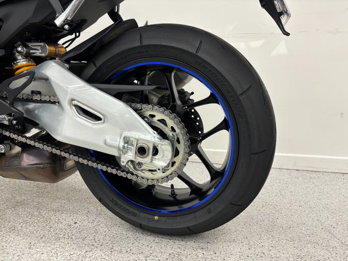 2024 YAMAHA YZF-R1 M Black