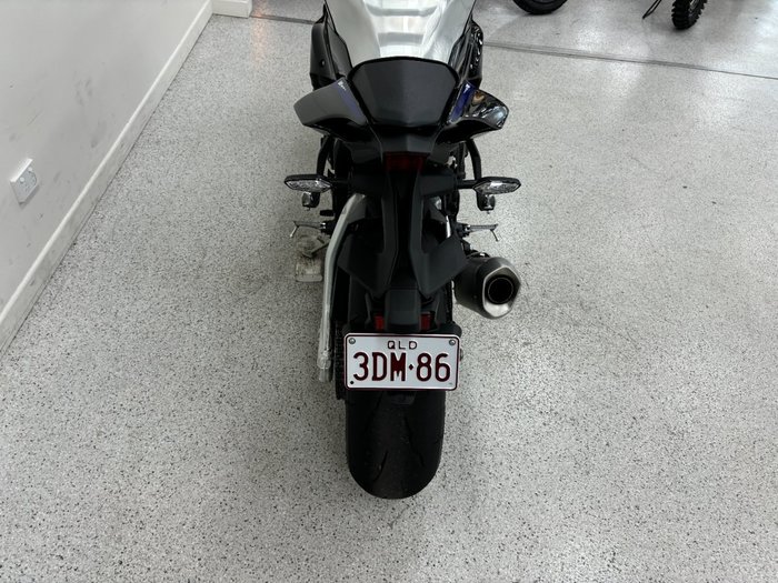 2024 YAMAHA YZF-R1 M Black