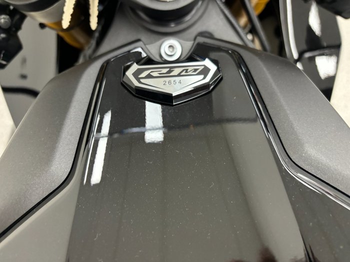 2024 YAMAHA YZF-R1 M Black