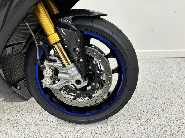 2024 YAMAHA YZF-R1 M Black