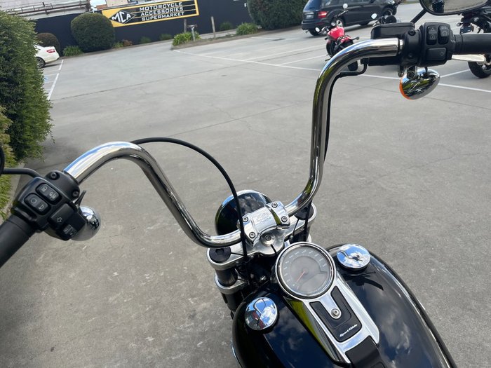 2019 HARLEY-DAVIDSON FLSB SPORT GLIDE Black
