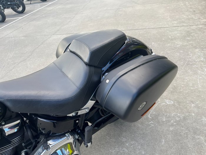 2019 HARLEY-DAVIDSON FLSB SPORT GLIDE Black