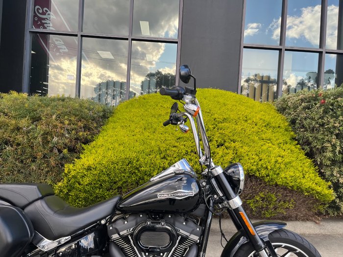 2019 HARLEY-DAVIDSON FLSB SPORT GLIDE Black