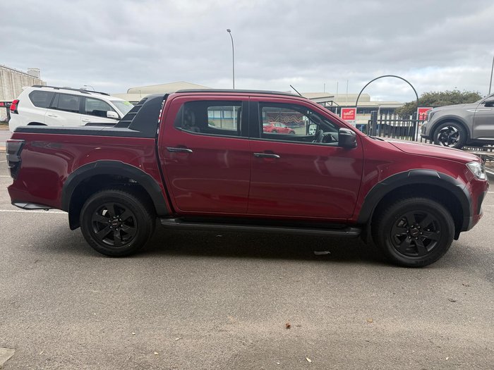 2025 Isuzu D-MAX X-TERRAIN MY25.5 4X4 Dual Range Magnetic Red