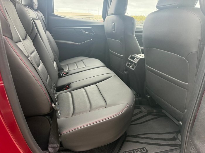 2025 Isuzu D-MAX X-TERRAIN MY25.5 4X4 Dual Range Magnetic Red