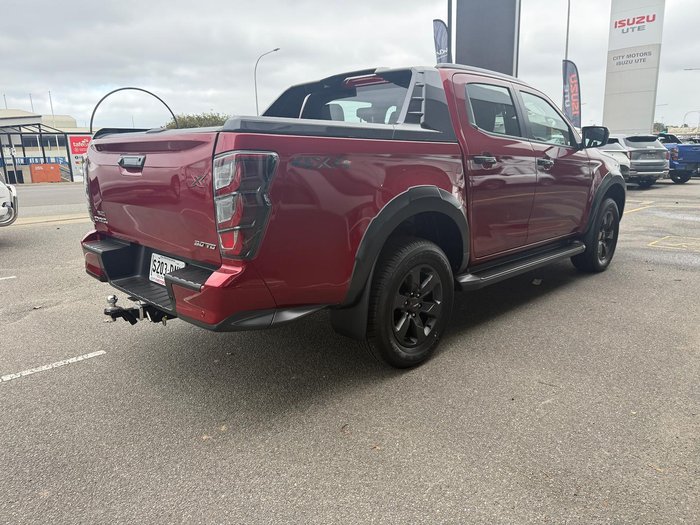 2025 Isuzu D-MAX X-TERRAIN MY25.5 4X4 Dual Range Magnetic Red