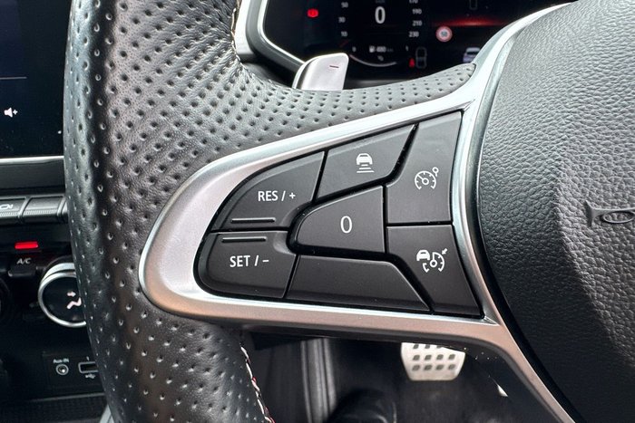 2022 Renault Captur R.S. Line