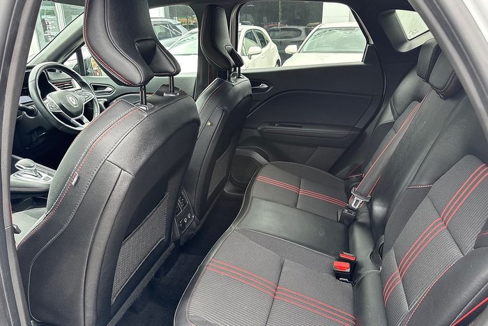 2022 Renault Captur R.S. Line