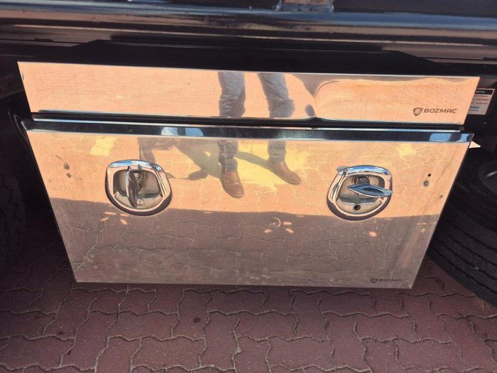 2018 UD Pk240 280 Auto 6X4 Tilt Slide