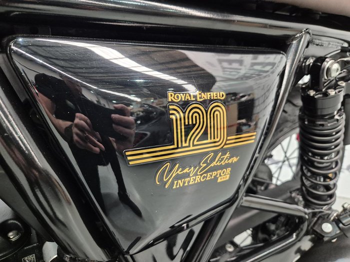 2022 Royal Enfield Interceptor 650 120th Year Anniversary Edition 650 Twin Black