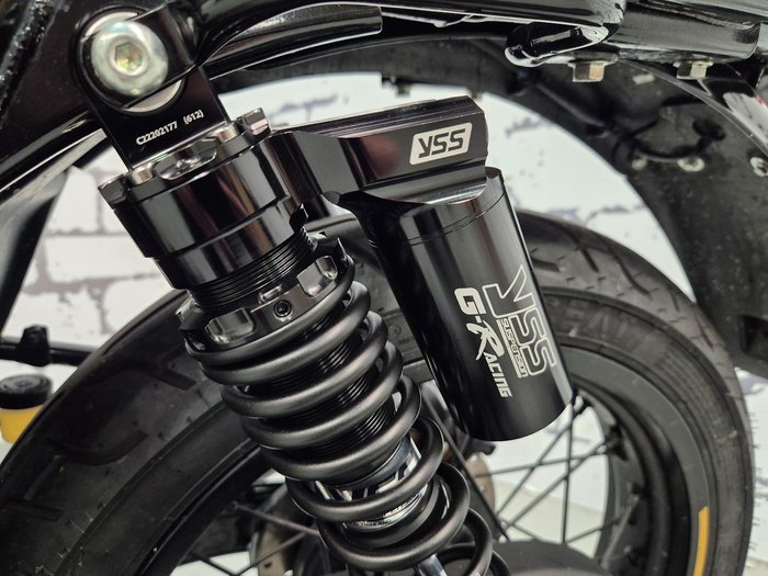 2022 Royal Enfield Interceptor 650 120th Year Anniversary Edition 650 Twin Black