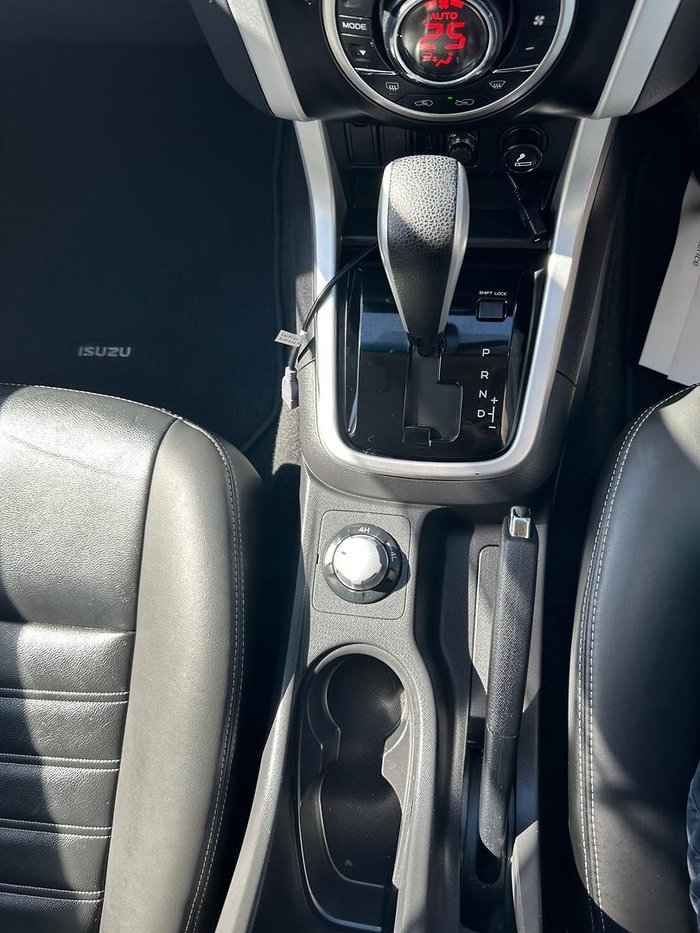 2021 Isuzu MU-X LS-T