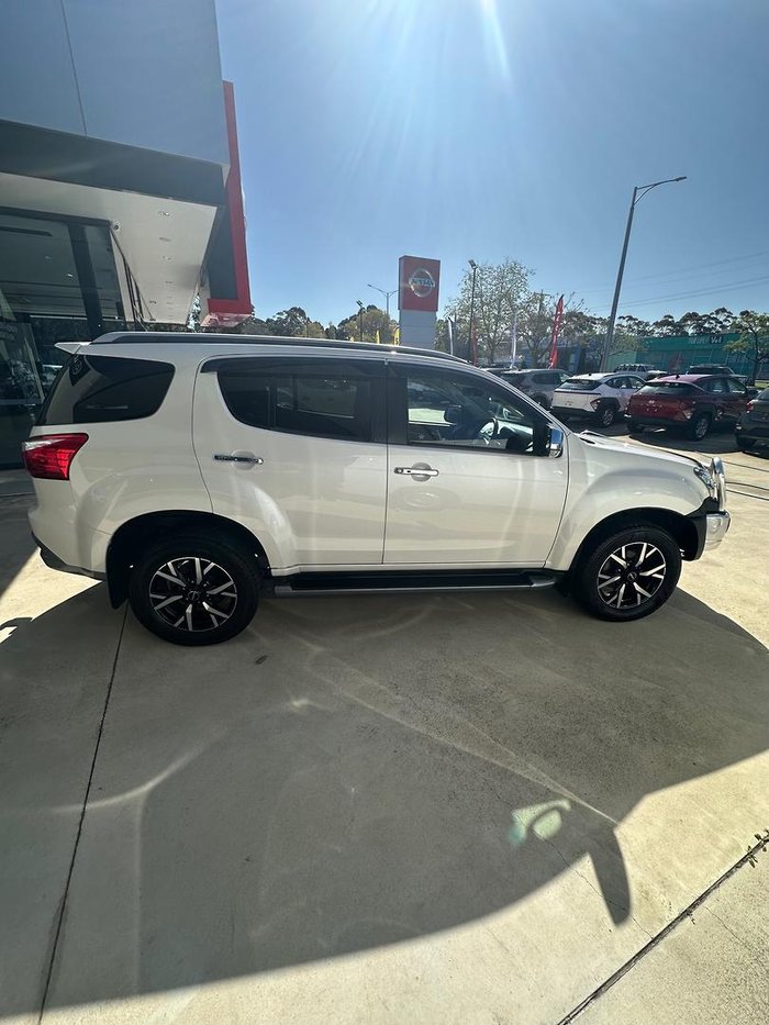 2021 Isuzu MU-X LS-T