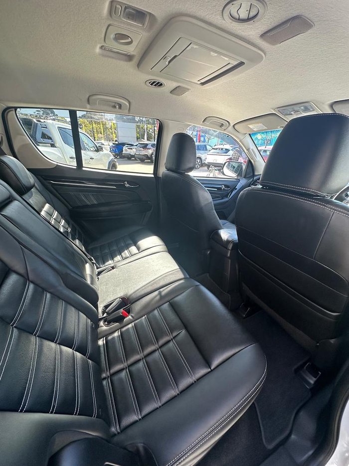 2021 Isuzu MU-X LS-T