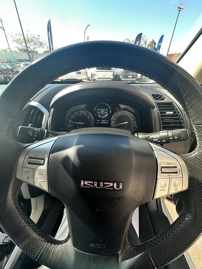2021 Isuzu MU-X LS-T
