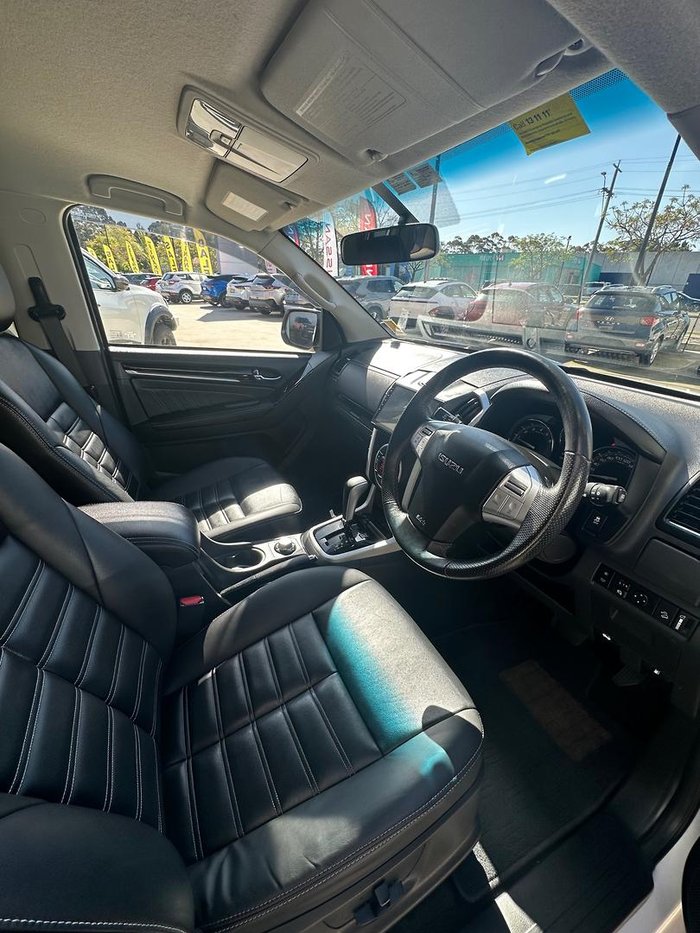 2021 Isuzu MU-X LS-T