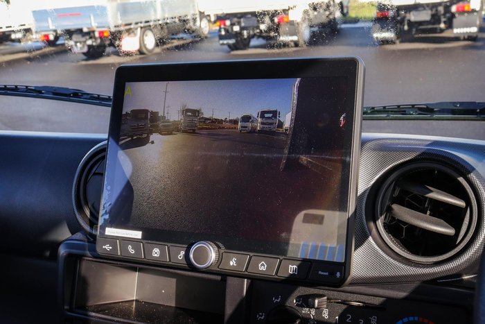 2025 Hino 300 616 At Tipper