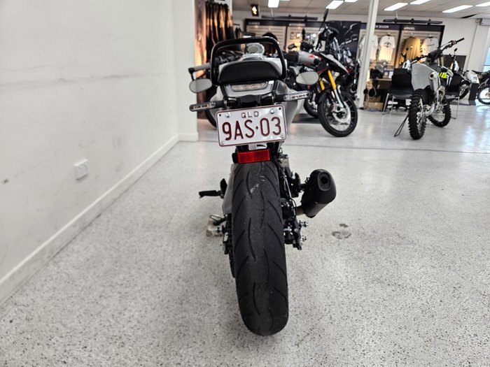 2021 HUSQVARNA VITPILEN 401 grey