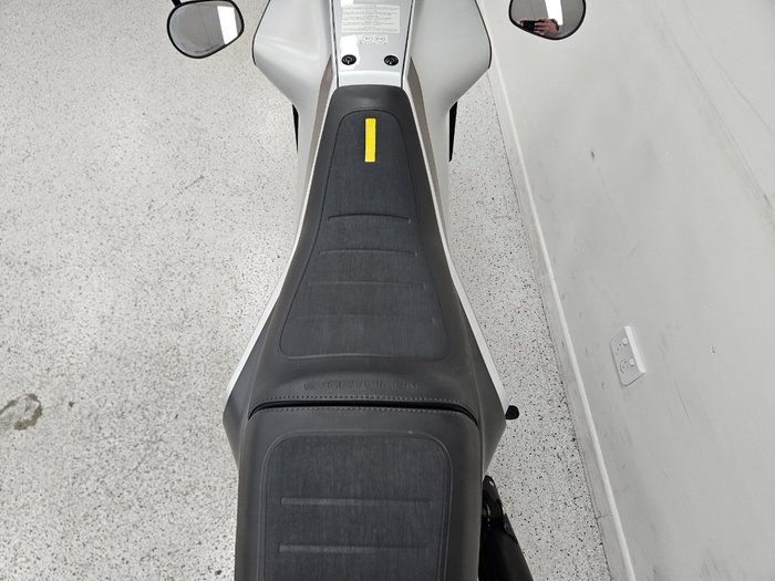 2021 HUSQVARNA VITPILEN 401 grey