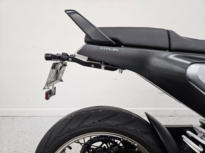 2021 HUSQVARNA VITPILEN 401 grey