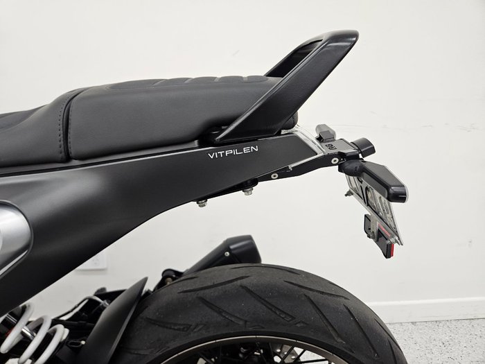 2021 HUSQVARNA VITPILEN 401 grey