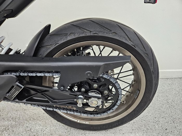 2021 HUSQVARNA VITPILEN 401 grey