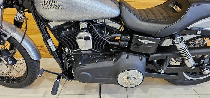 2017 Harley-davidson FXDB STREET BOB Silver