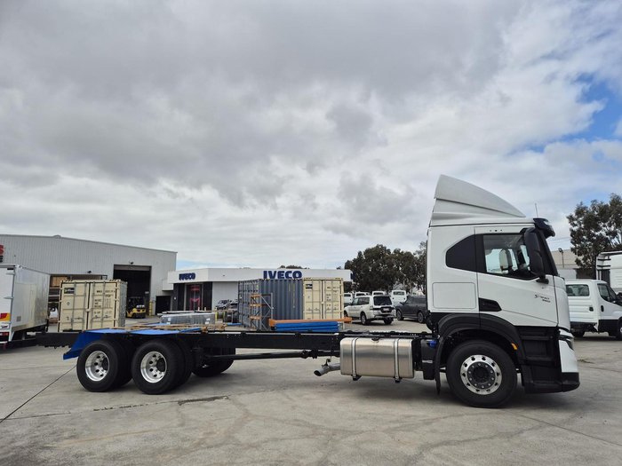 2026 Iveco S-Way