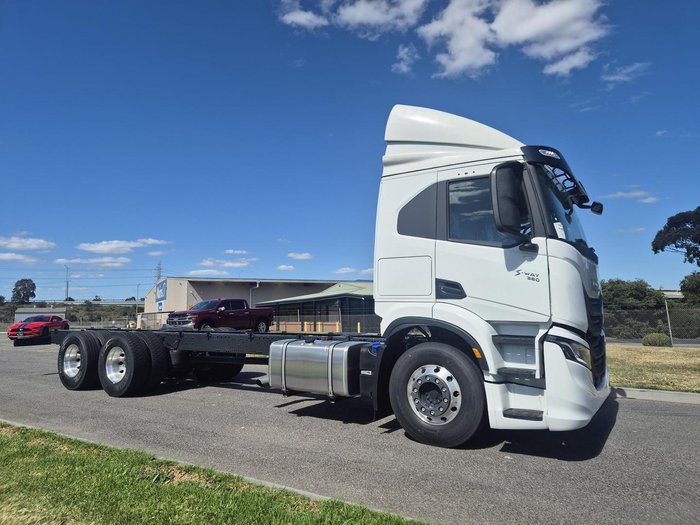 2026 Iveco S-Way AT230