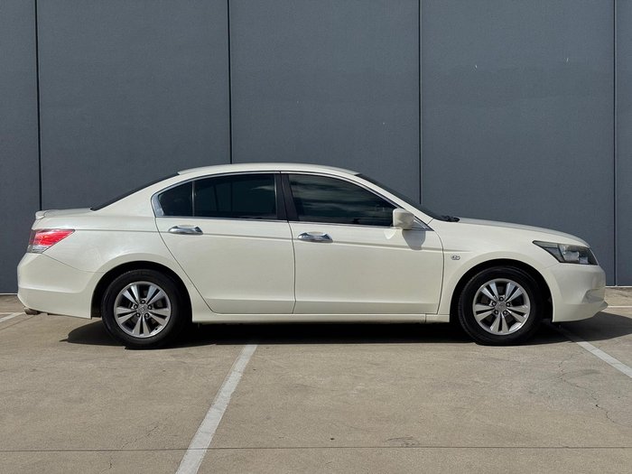 2010 Honda Accord Limited Edition 8th Gen MY10 Brilliant White