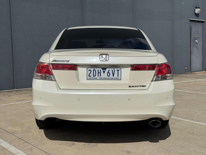 2010 Honda Accord Limited Edition 8th Gen MY10 Brilliant White