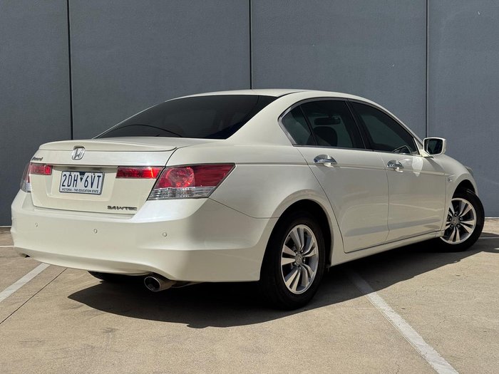 2010 Honda Accord Limited Edition 8th Gen MY10 Brilliant White