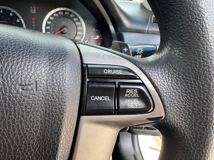2010 Honda Accord Limited Edition 8th Gen MY10 Brilliant White