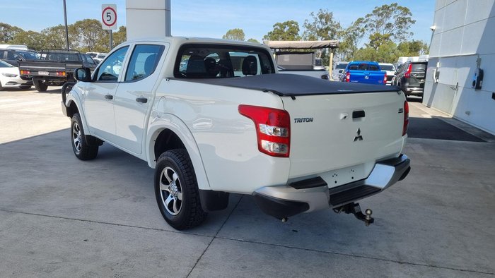 2018 Mitsubishi Triton GLX
