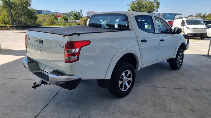 2018 Mitsubishi Triton GLX