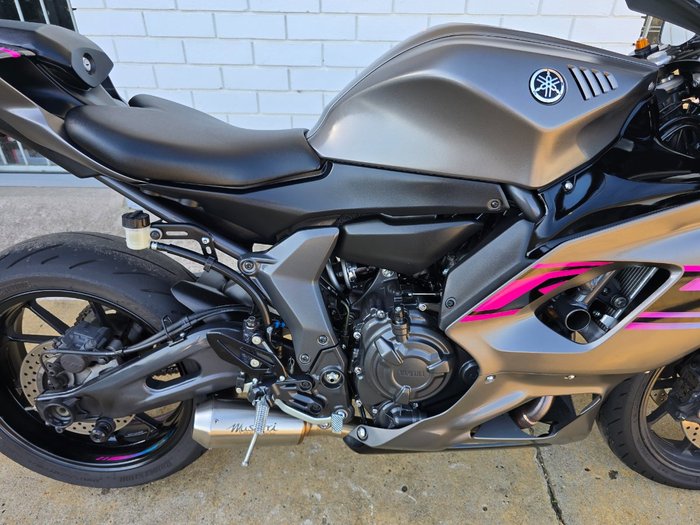 2024 YAMAHA YZF-R7LA GREY