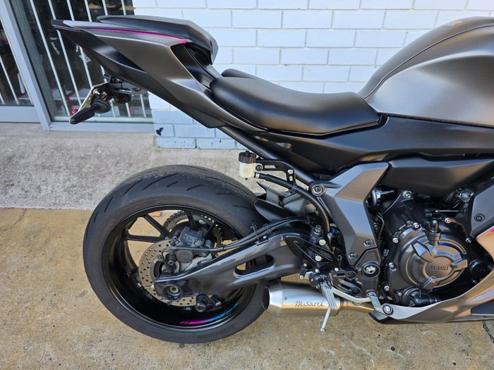 2024 YAMAHA YZF-R7LA GREY
