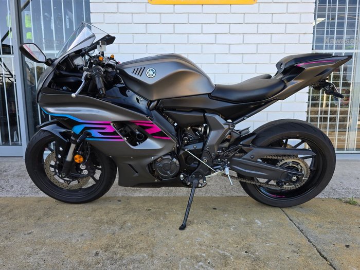 2024 YAMAHA YZF-R7LA GREY