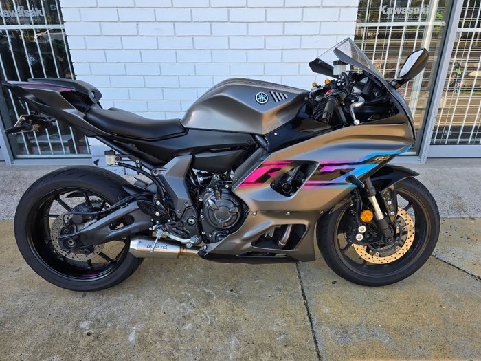2024 YAMAHA YZF-R7LA GREY