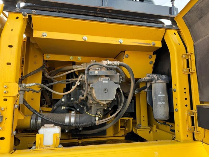 2018 Komatsu Pc360 Lc-11