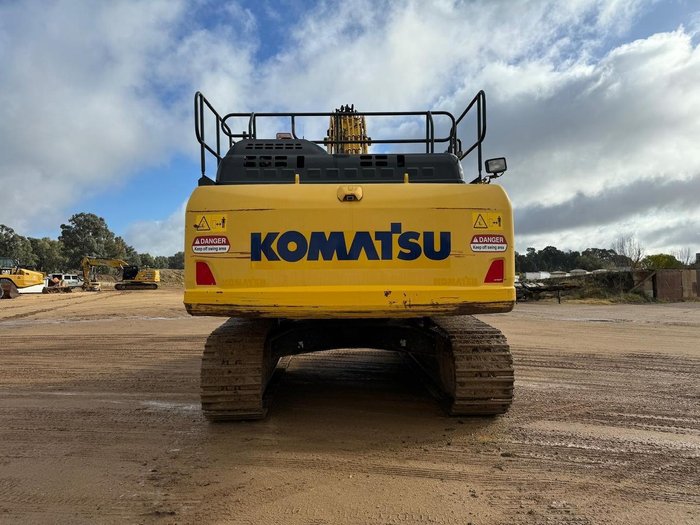 2018 Komatsu Pc360 Lc-11